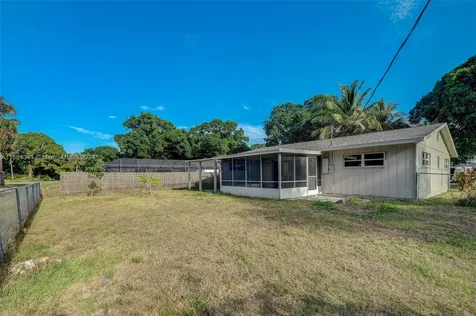 7004 Georges Road Fort Pierce FL 34951