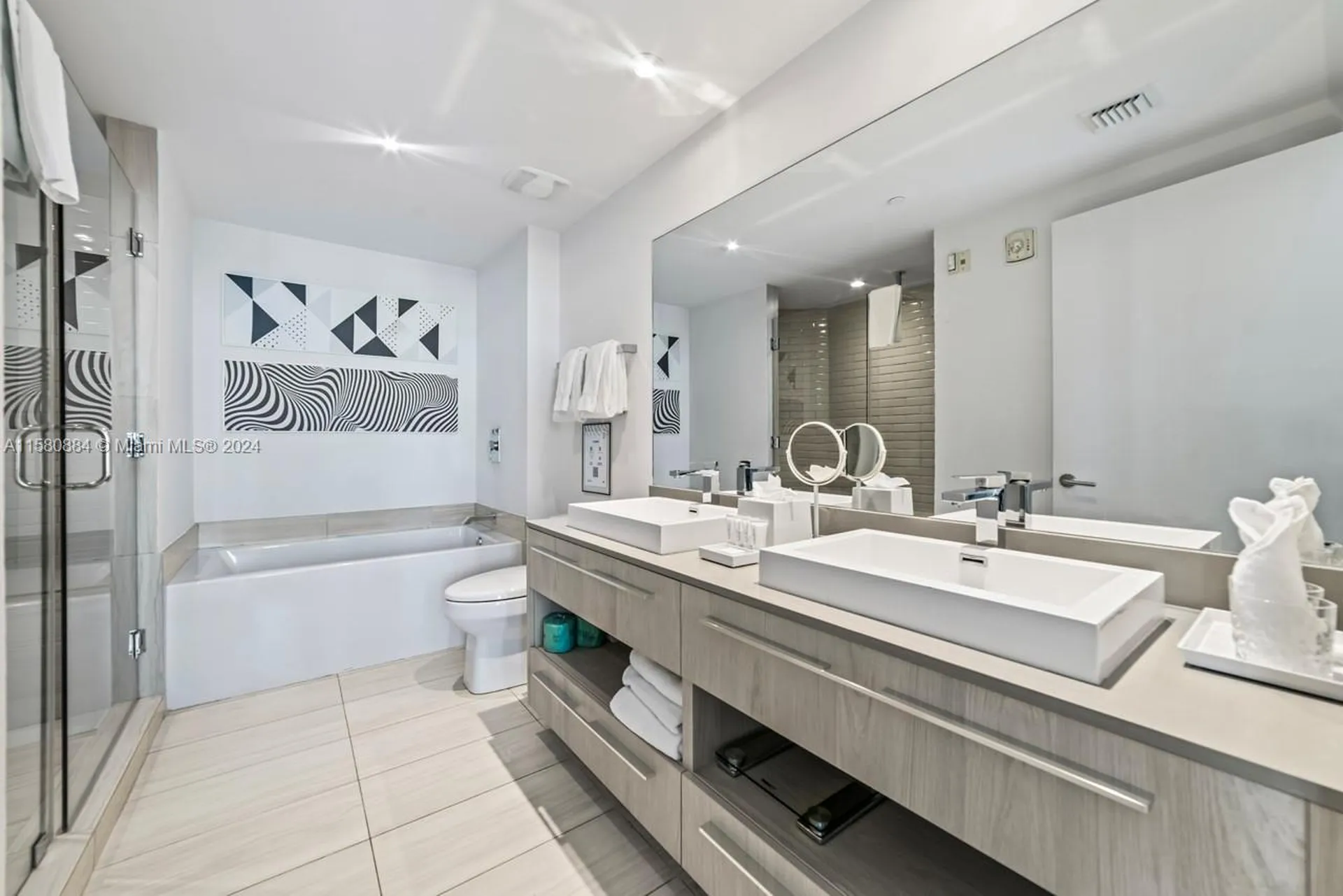 4010 S Ocean Drive Hollywood FL 33019