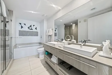 4010 S Ocean Drive Hollywood FL 33019