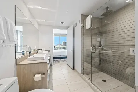 4010 S Ocean Drive Hollywood FL 33019