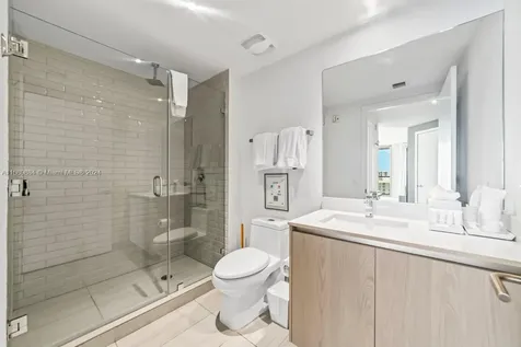 4010 S Ocean Drive Hollywood FL 33019