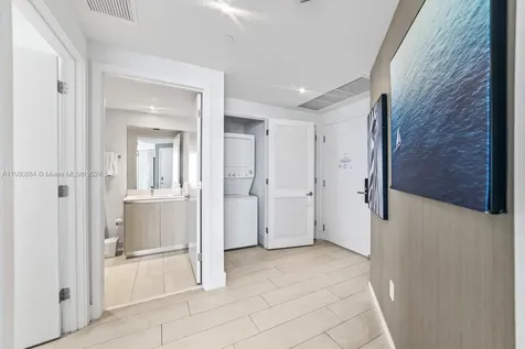4010 S Ocean Drive Hollywood FL 33019