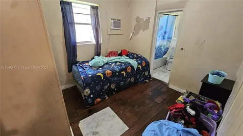 2114 NW 5th Street Pompano Beach FL 33069