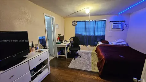 2114 NW 5th Street Pompano Beach FL 33069