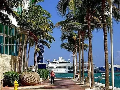 325 NE Biscayne Boulevard Miami FL 33131