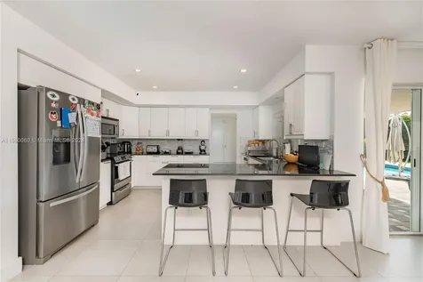 600 N Mashta Drive Key Biscayne FL 33149