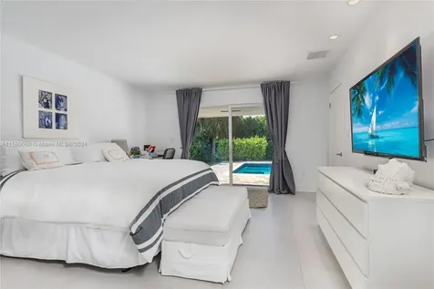 600 N Mashta Drive Key Biscayne FL 33149