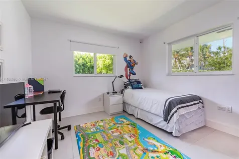 600 N Mashta Drive Key Biscayne FL 33149