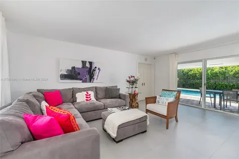 600 N Mashta Drive Key Biscayne FL 33149