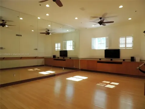 3115 NE 184th Street Aventura FL 33160