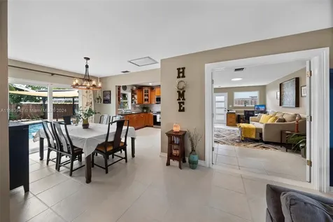 6801 NW 25th Terrace Fort Lauderdale FL 33309