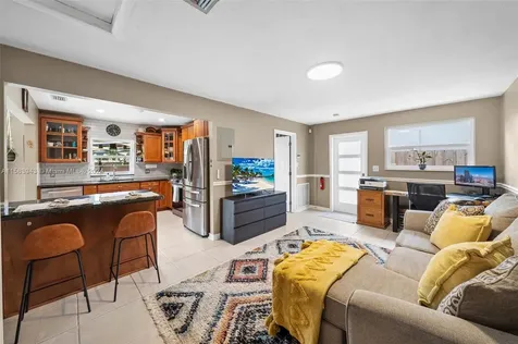 6801 NW 25th Terrace Fort Lauderdale FL 33309
