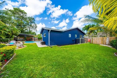 6801 NW 25th Terrace Fort Lauderdale FL 33309