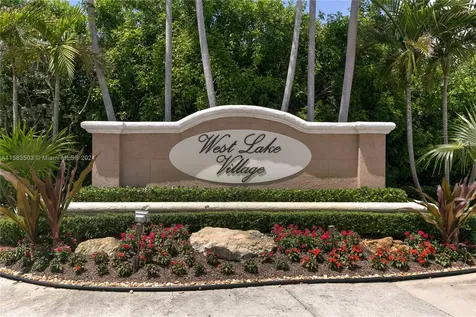 1125 Cliffrose Street Hollywood FL 33019