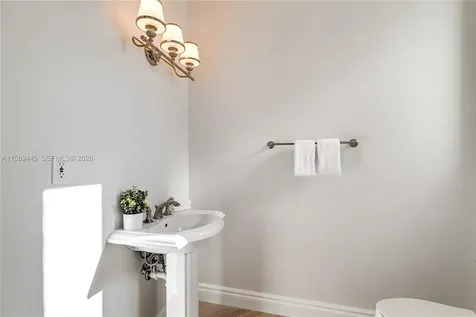 709 Idlewyld Drive Fort Lauderdale FL 33301