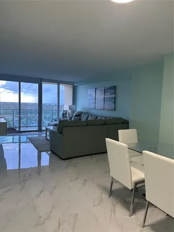 2501 S Ocean Drive Hollywood FL 33019
