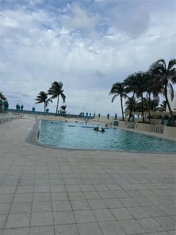 2501 S Ocean Drive Hollywood FL 33019