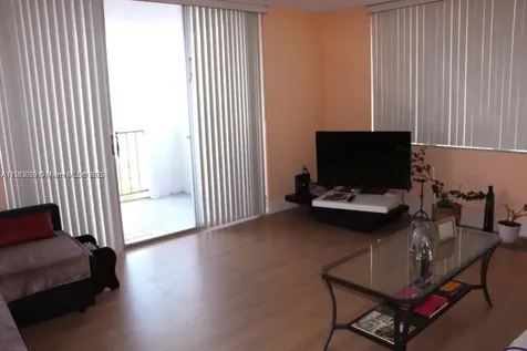 2780 NE 183rd Street Aventura FL 33160