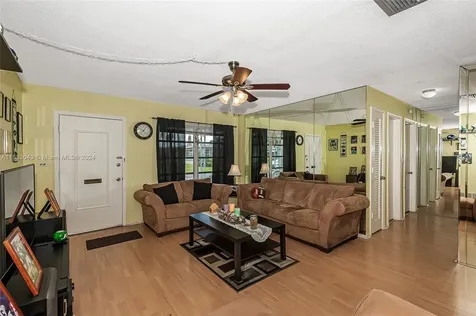 4405 NW 48th Avenue Tamarac FL 33319