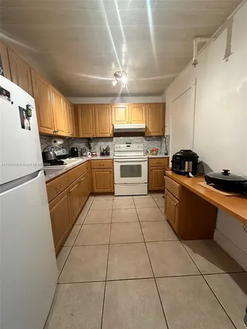 400 Kings Point Drive Sunny Isles Beach FL 33160
