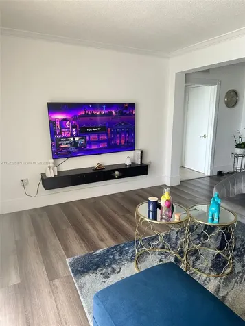 400 Kings Point Drive Sunny Isles Beach FL 33160
