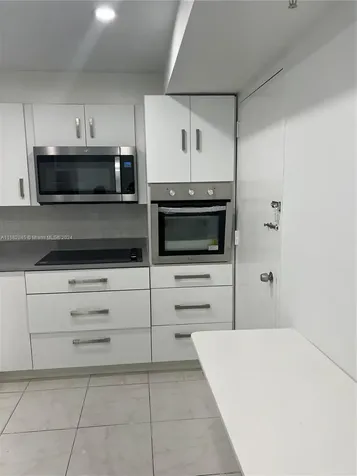 400 Kings Point Drive Sunny Isles Beach FL 33160