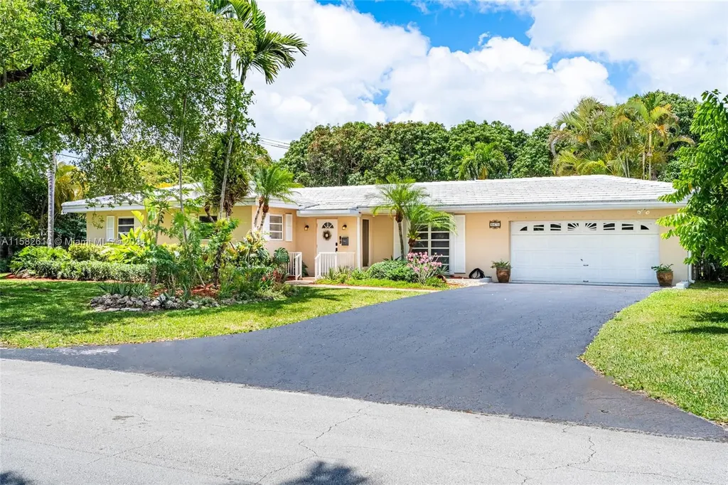 8475 SW 148th Drive Palmetto Bay FL 33158