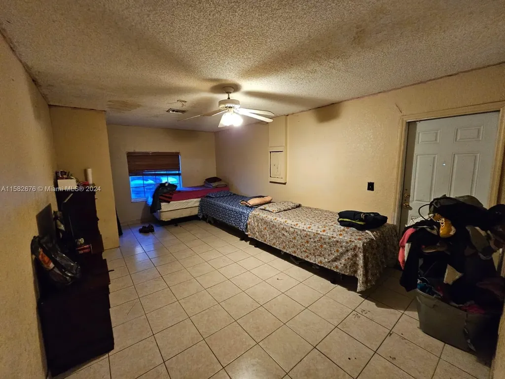 725 NW 19th Terrace Fort Lauderdale FL 33311