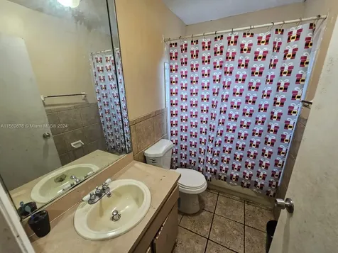 725 NW 19th Terrace Fort Lauderdale FL 33311