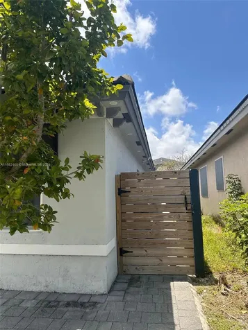 260 SE 32nd Avenue Homestead FL 33033