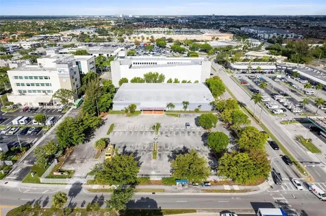190 NW 79th Avenue Miami FL 33126