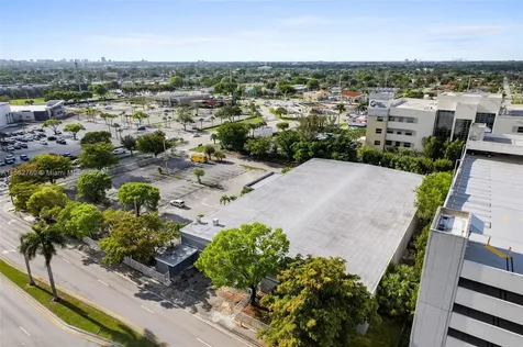190 NW 79th Avenue Miami FL 33126