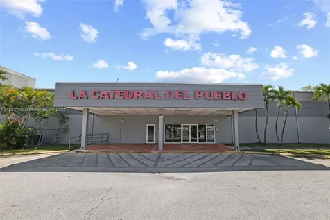 190 NW 79th Avenue Miami FL 33126