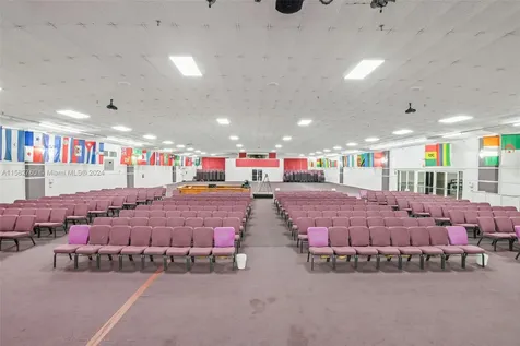 190 NW 79th Avenue Miami FL 33126