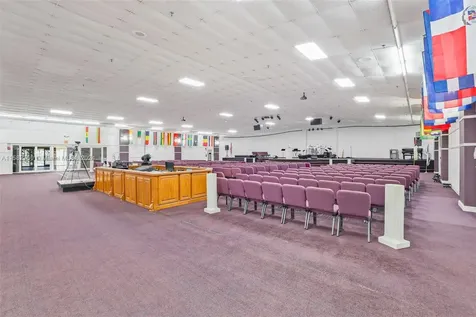 190 NW 79th Avenue Miami FL 33126