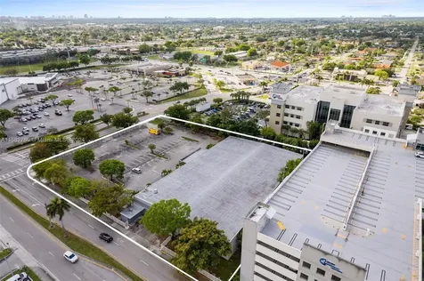 190 NW 79th Avenue Miami FL 33126