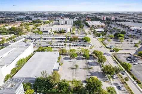 190 NW 79th Avenue Miami FL 33126