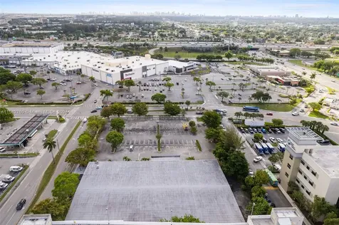 190 NW 79th Avenue Miami FL 33126