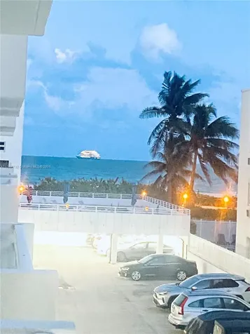 345 Ocean Drive Miami Beach FL 33139