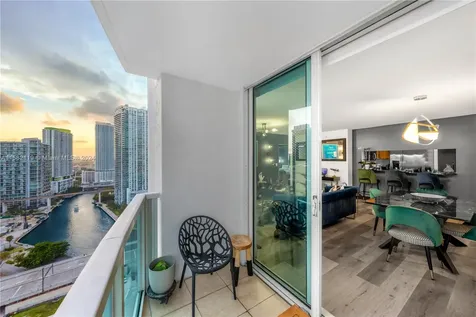 31 SE 5th Street Miami FL 33131