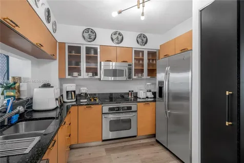 31 SE 5th Street Miami FL 33131
