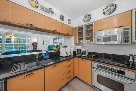 31 SE 5th Street Miami FL 33131