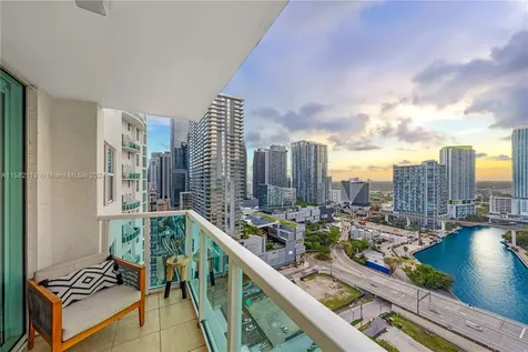 31 SE 5th Street Miami FL 33131