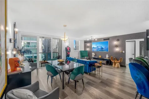 31 SE 5th Street Miami FL 33131
