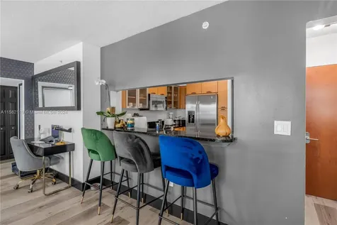 31 SE 5th Street Miami FL 33131