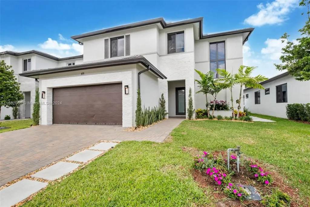 8118 NW 46th Terrace Doral FL 33166