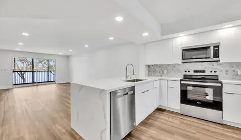 1400 SW 131st Way Pembroke Pines FL 33027