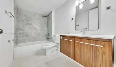 1400 SW 131st Way Pembroke Pines FL 33027