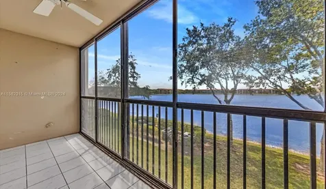 1400 SW 131st Way Pembroke Pines FL 33027