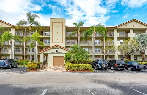 1400 SW 131st Way Pembroke Pines FL 33027